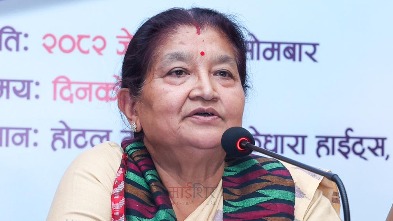 केपी ओलीलाई हावाहुरीमा दियो जोगाए जस्तै बचाएर राखेकी छु: राधिका शाक्य