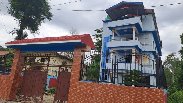 मदन भण्डारीको ७४ औं जन्मजयन्तीमा एमाले सिन्धुलीद्वारा आजाद स्मृति भवनमा माल्यार्पण