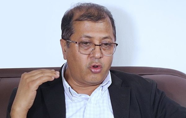 डा. भट्टराईको आरोप: एमालेको समस्या नेतृत्वमा होइन, बरण्डामा हो!
