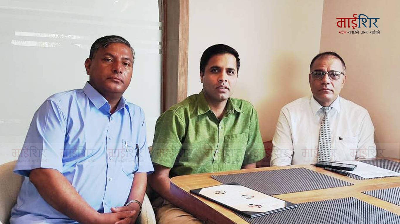 गोलन्जोर अस्पताल सञ्चालनको लागि मदन भण्डारी स्वास्थ्य विज्ञान प्रतिष्ठानका उपकुलपति ज्ञवालीसँग अध्यक्ष बरालको छलफल