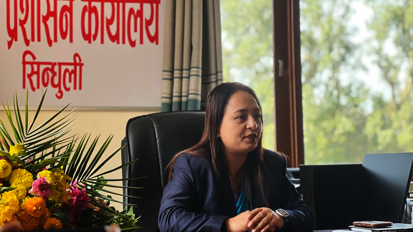 सिन्धुलीकी नयाँ सिडिओ स्किम श्रेष्ठले सम्हालिन् कार्यभार