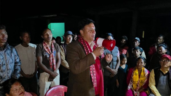 मरिणमा नेकपाको किल्ला भत्कियो, सयौँ कार्यकर्ता एमालेमा प्रवेश